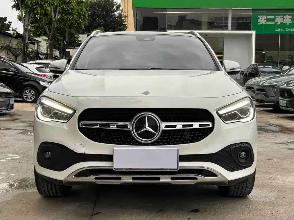 Mercedes-Benz GLA — фото 7