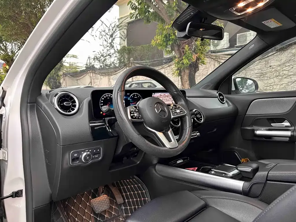 Mercedes-Benz GLA — фото 6