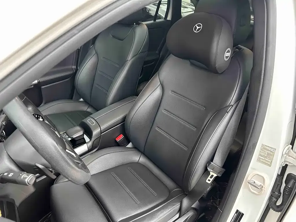 Mercedes-Benz GLA — фото 10