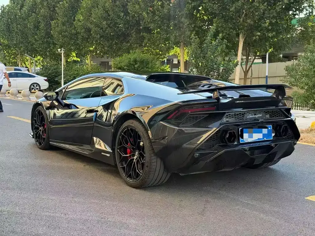 Lamborghini Huracan — фото 7
