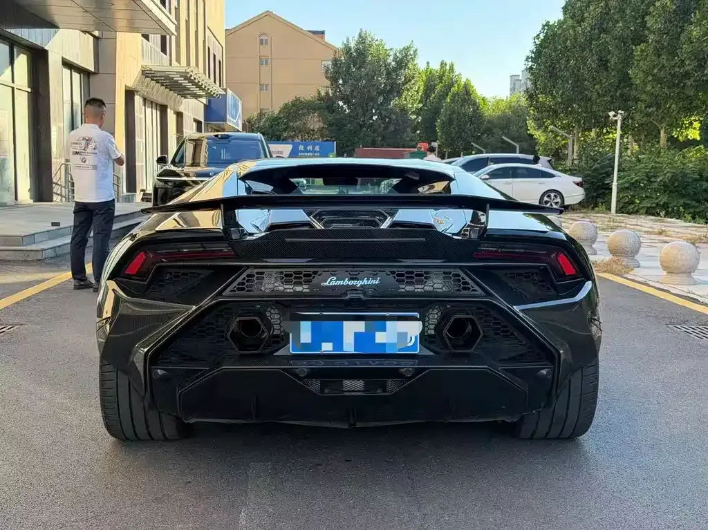 Lamborghini Huracan — фото 5