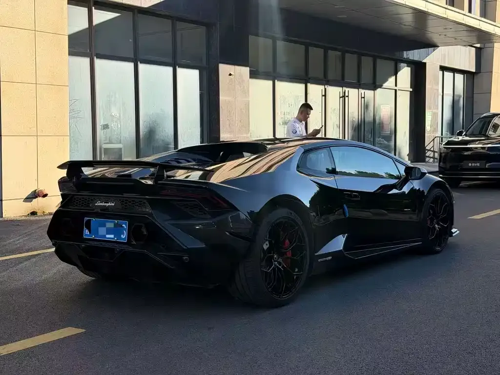Lamborghini Huracan — фото 8