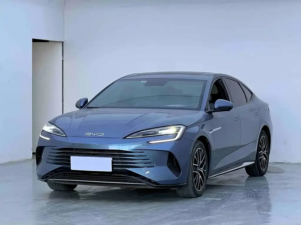BYD Seal — фото 1