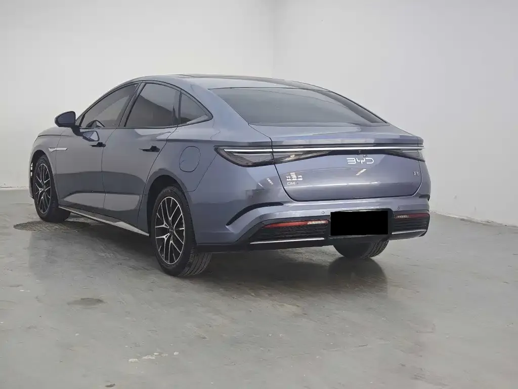 BYD Seal — фото 2