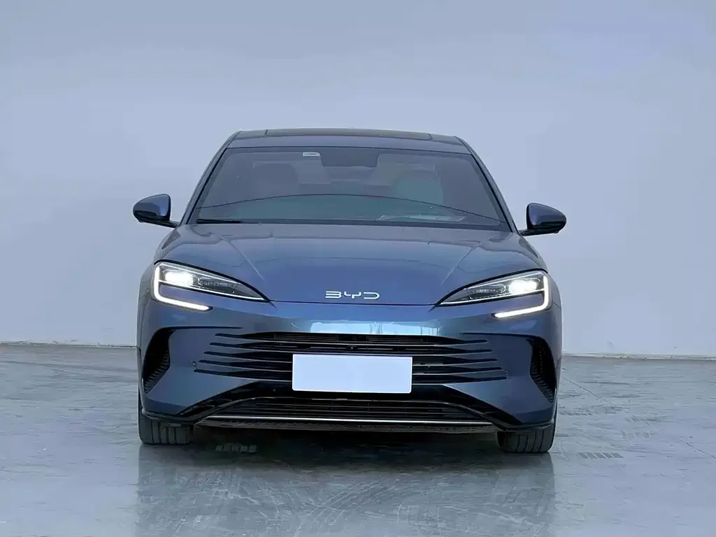 BYD Seal — фото 6