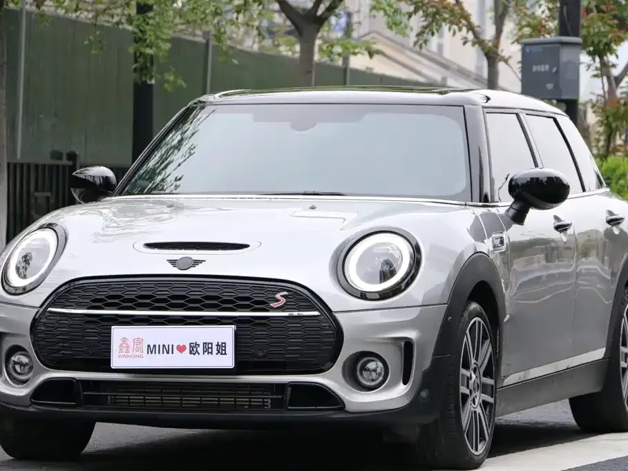 MINI Clubman — фото 1