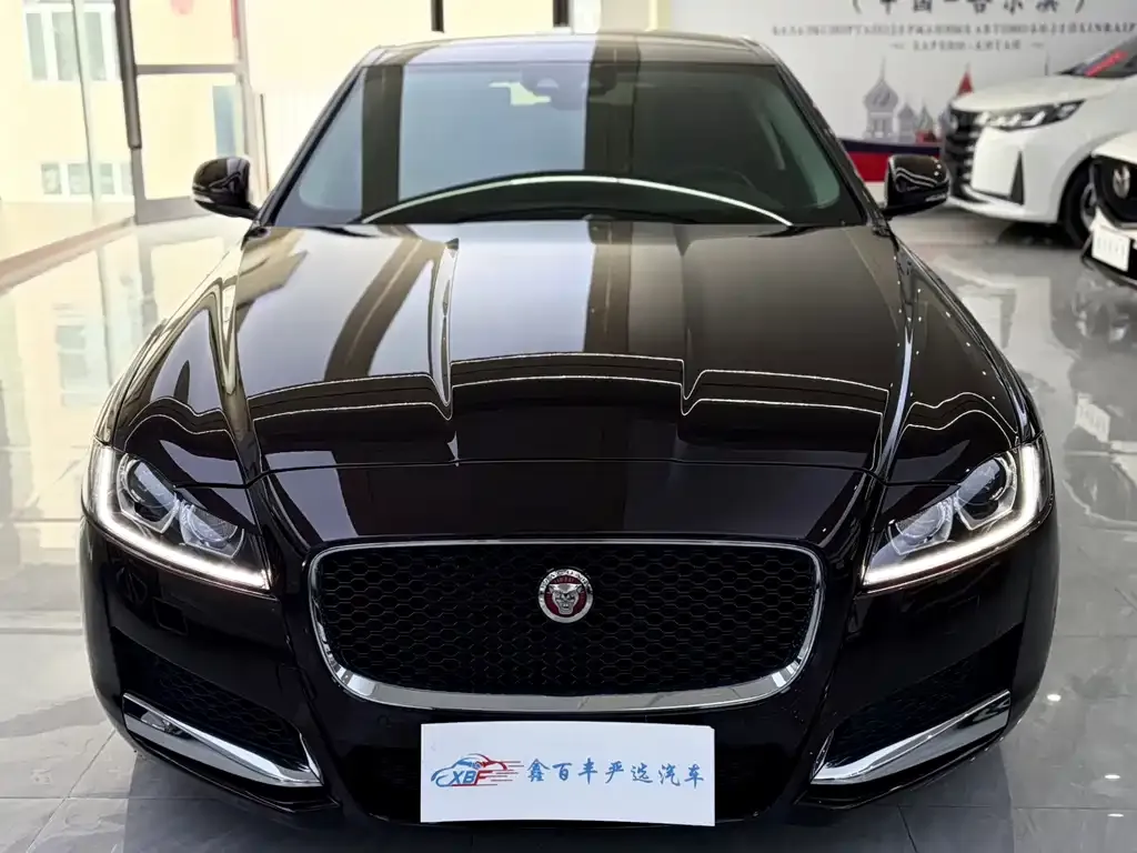 Jaguar XFL — фото 10
