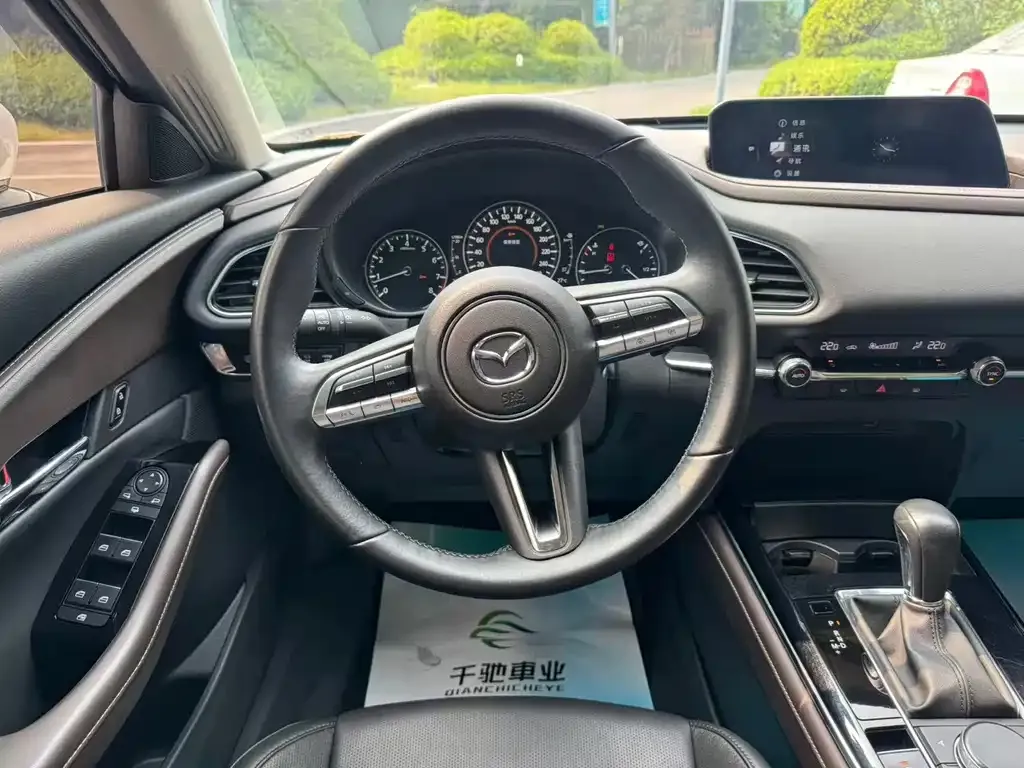 Mazda CX-30 — фото 3