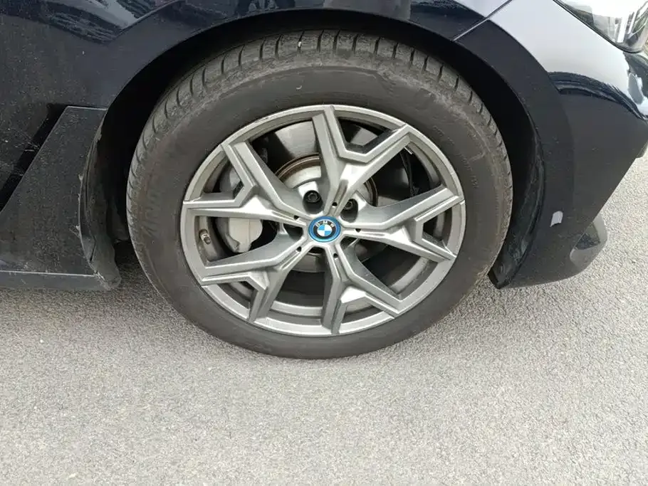BMW i3 — фото 9