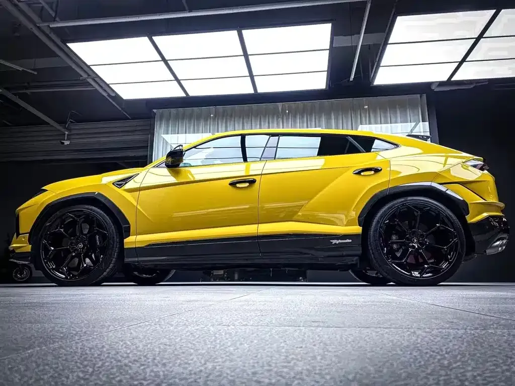 Lamborghini Urus — фото 2