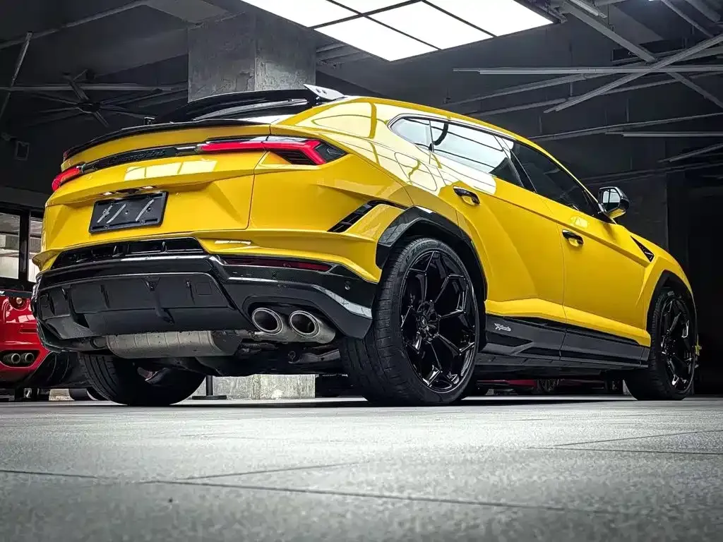 Lamborghini Urus — фото 9