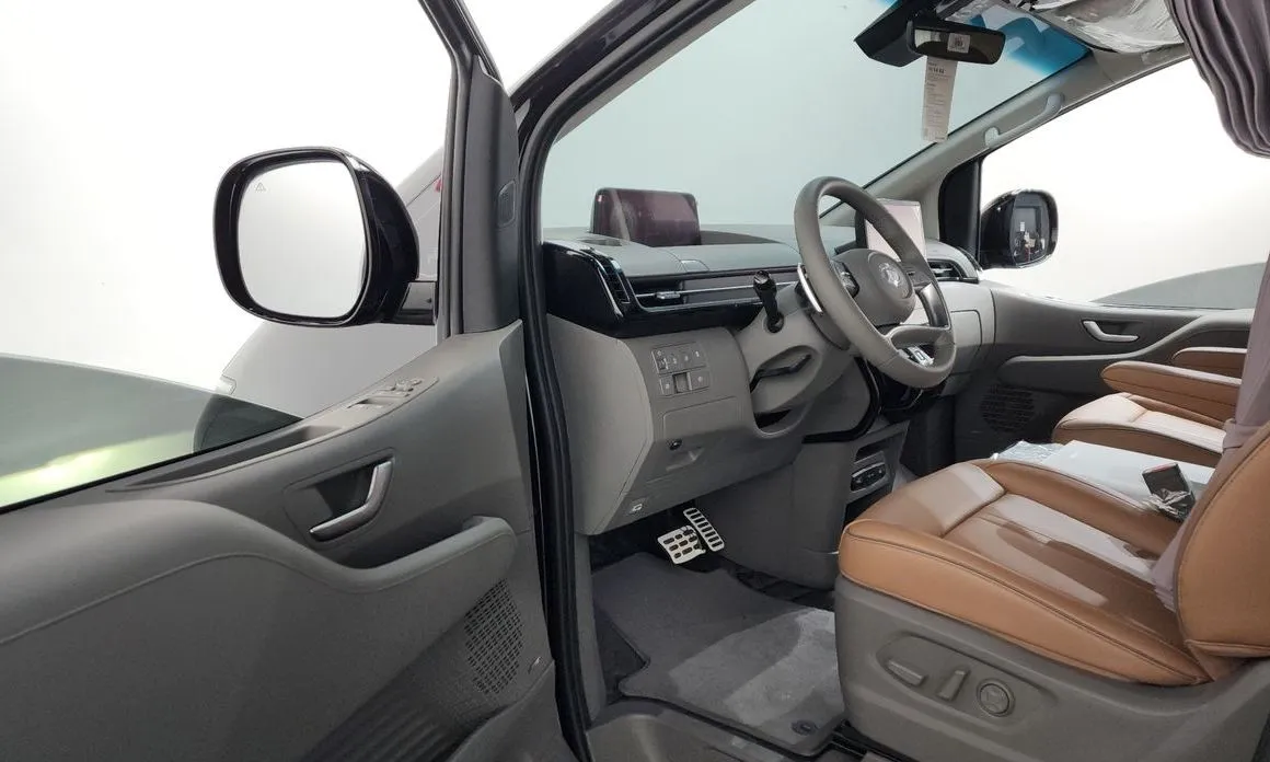 Hyundai Staria — фото 4
