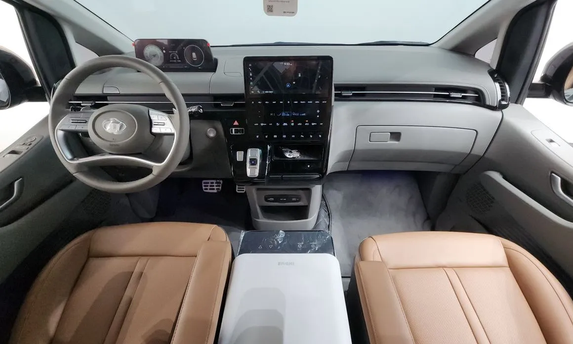 Hyundai Staria — фото 3