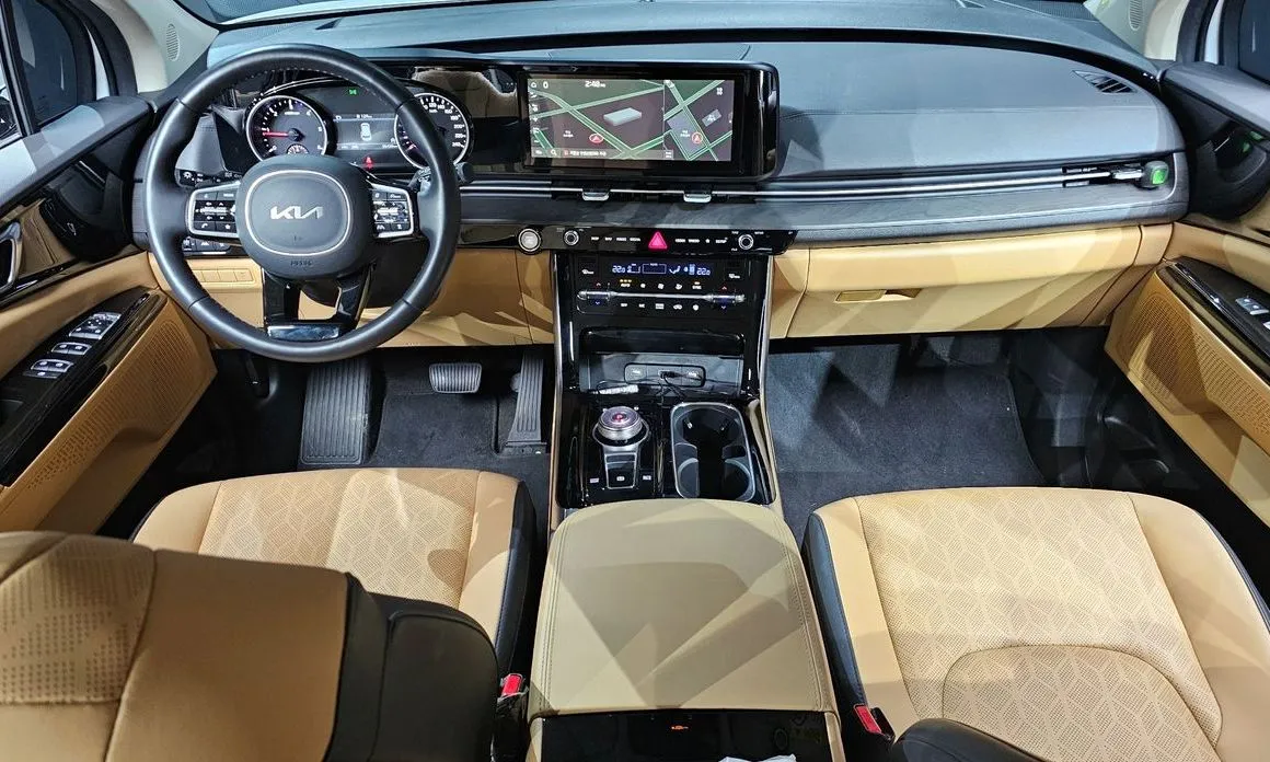 Kia Carnival — фото 10
