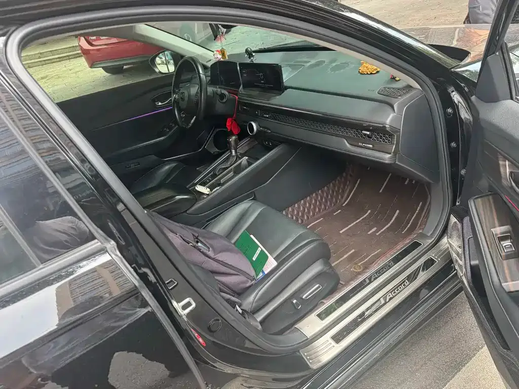 Honda Accord — фото 6