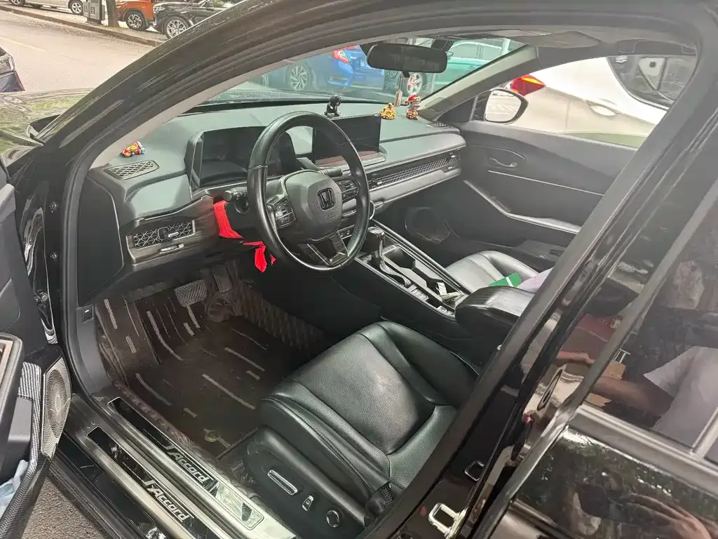 Honda Accord — фото 3