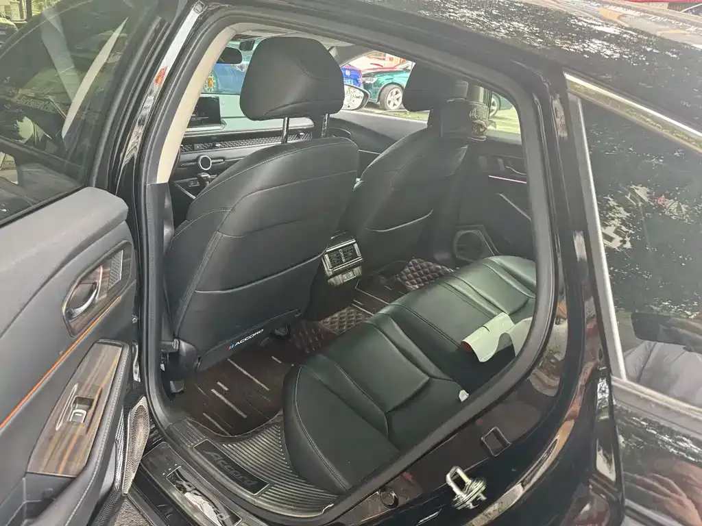 Honda Accord — фото 4
