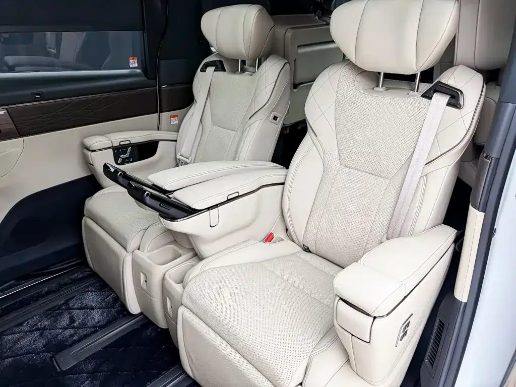 Toyota Vellfire — фото 4