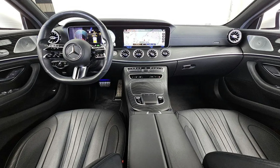 Mercedes-Benz CLS-Class — фото 8