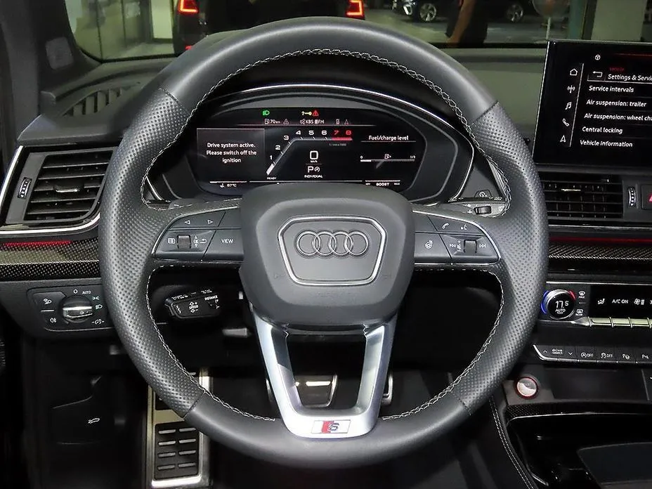Audi SQ5 — фото 4