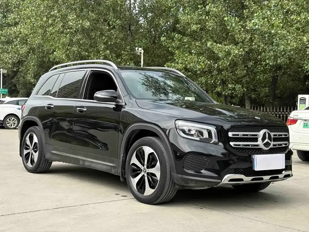Mercedes-Benz GLB — фото 6