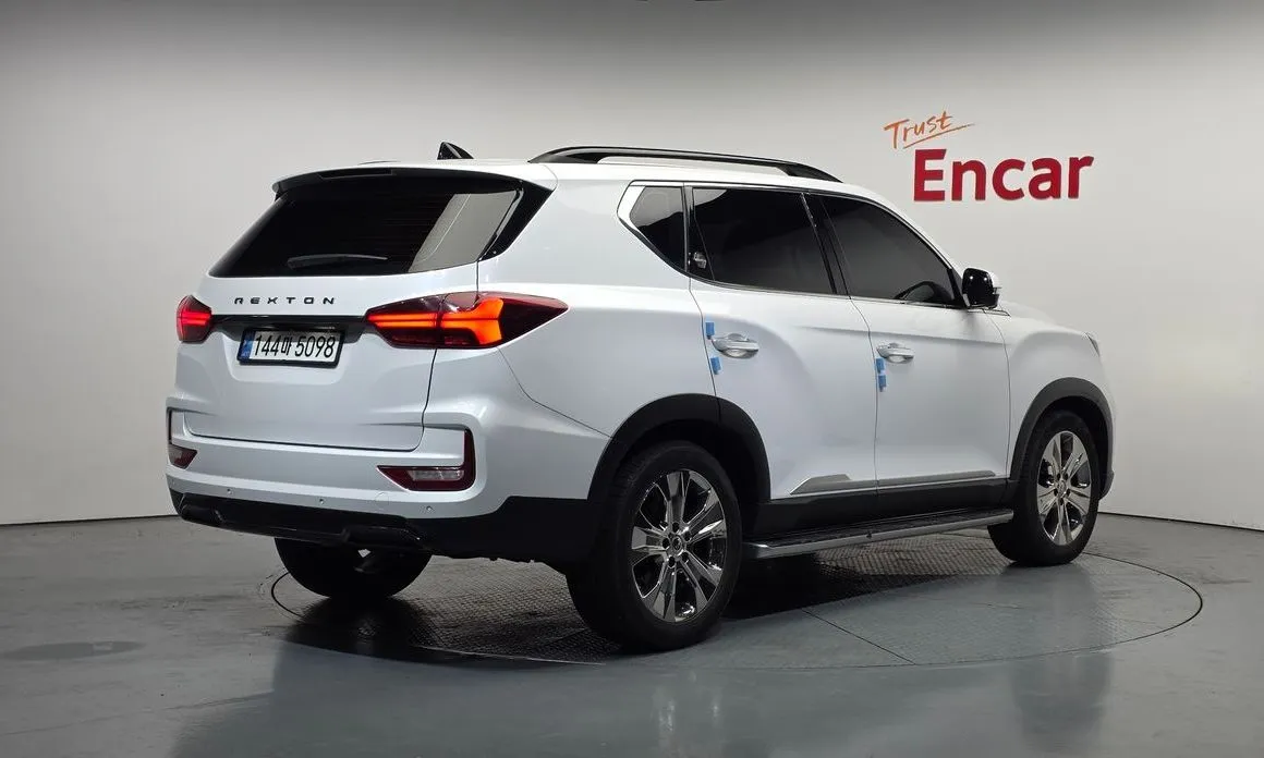 KG Mobility (Ssangyong) Rexton — фото 9
