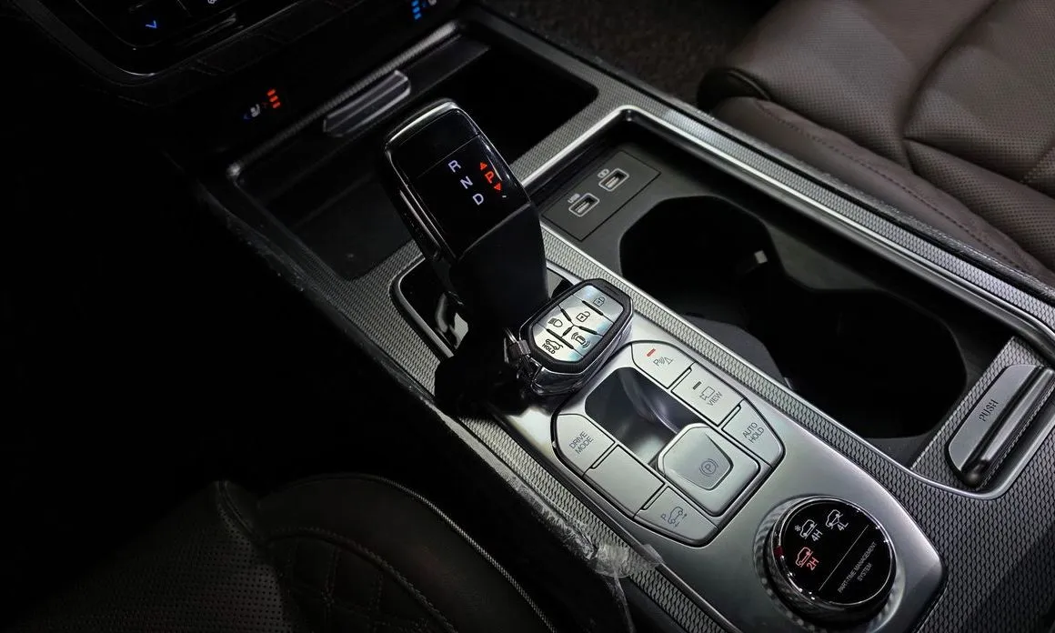 KG Mobility (Ssangyong) Rexton — фото 2
