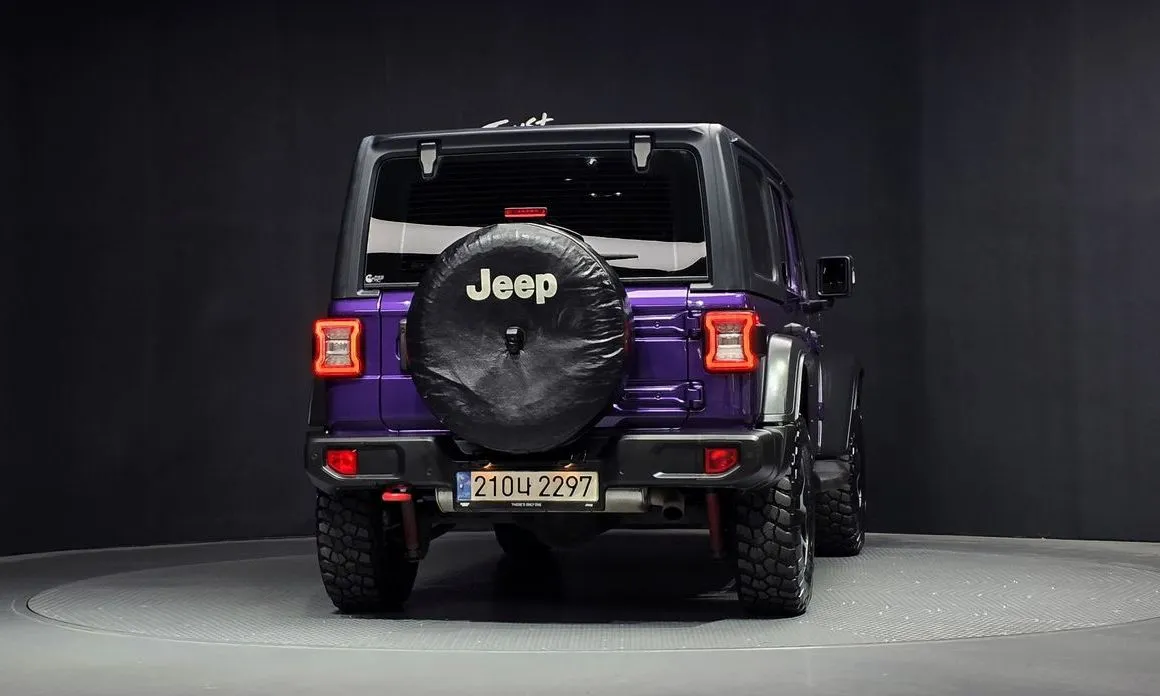 Jeep Wrangler — фото 2