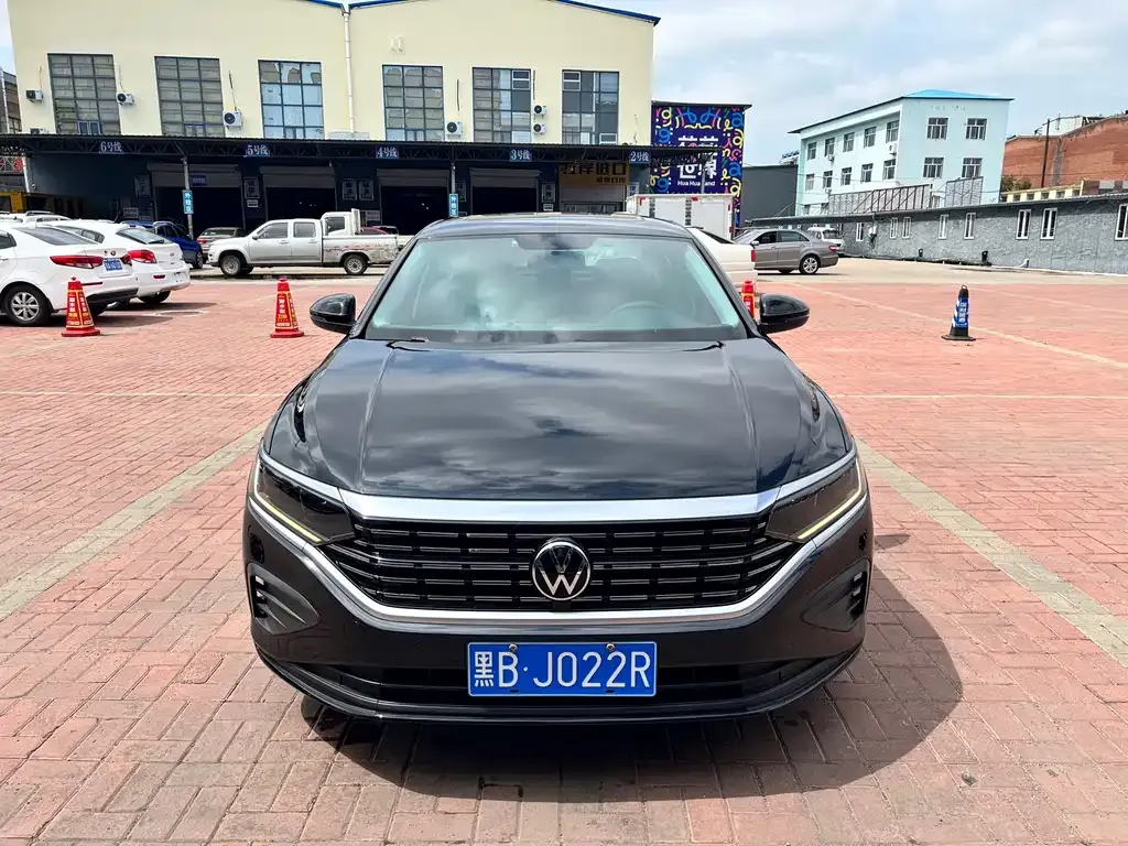 Volkswagen Passat — фото 10