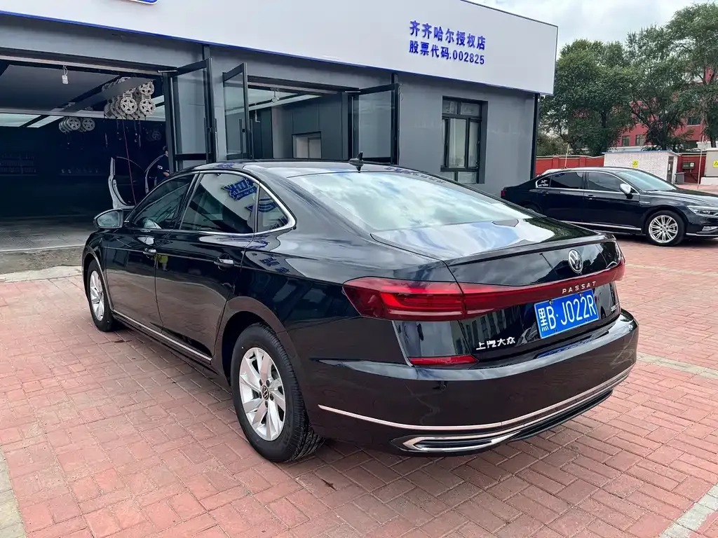 Volkswagen Passat — фото 4