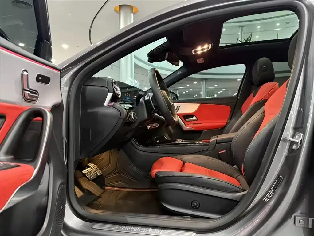 Mercedes-Benz A-Class AMG — фото 2