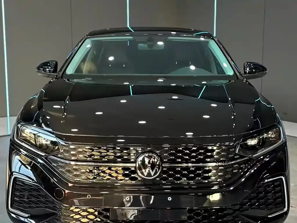 Volkswagen Passat — фото 4