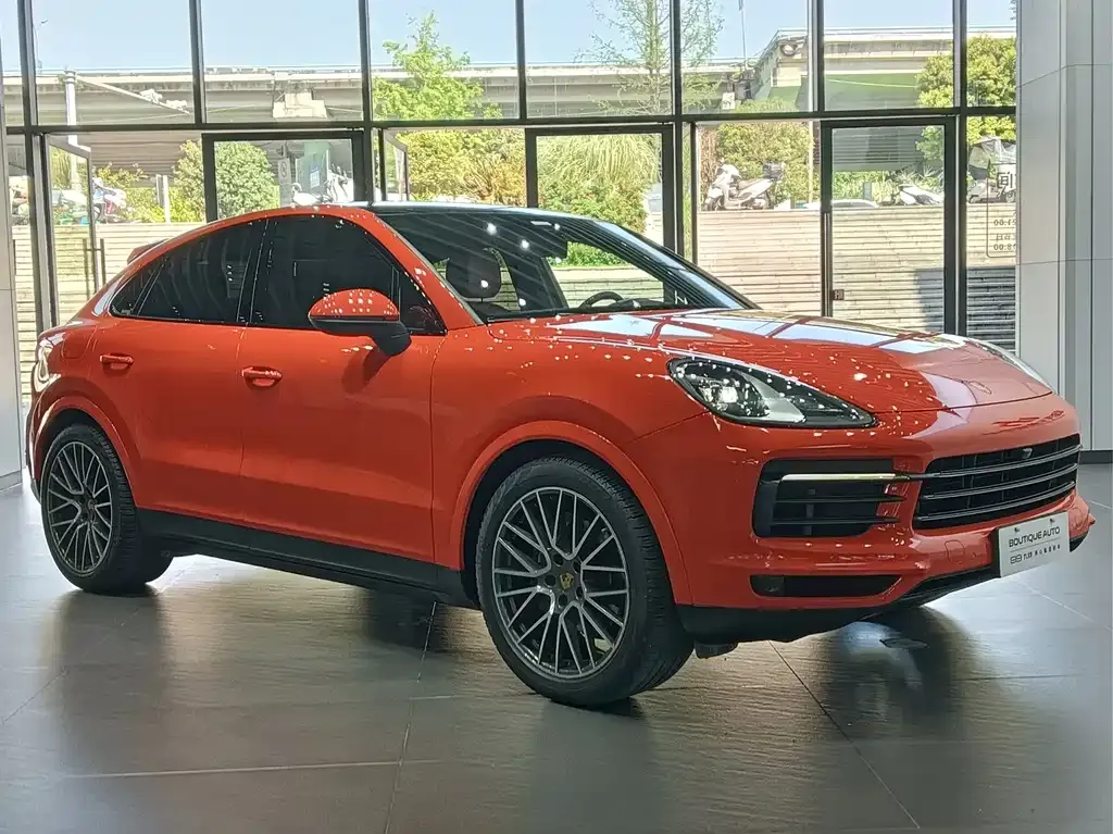 Porsche Cayenne — фото 10