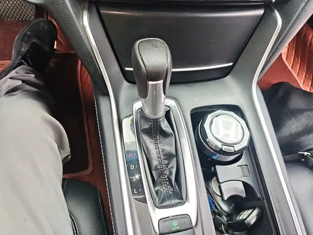 Honda Inspire — фото 10