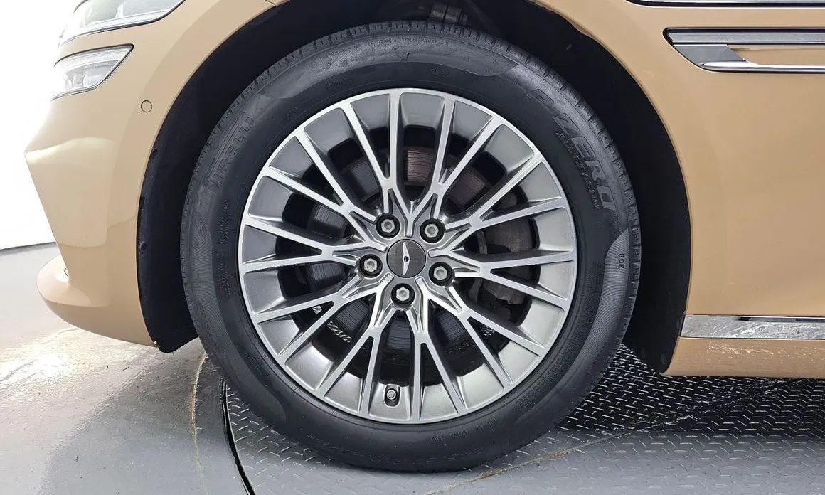 Genesis G80 — фото 10