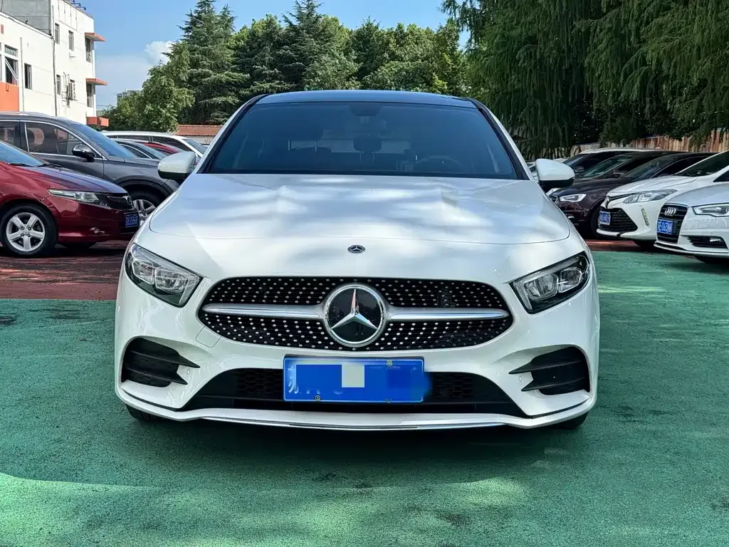 Mercedes-Benz A-Class — фото 1