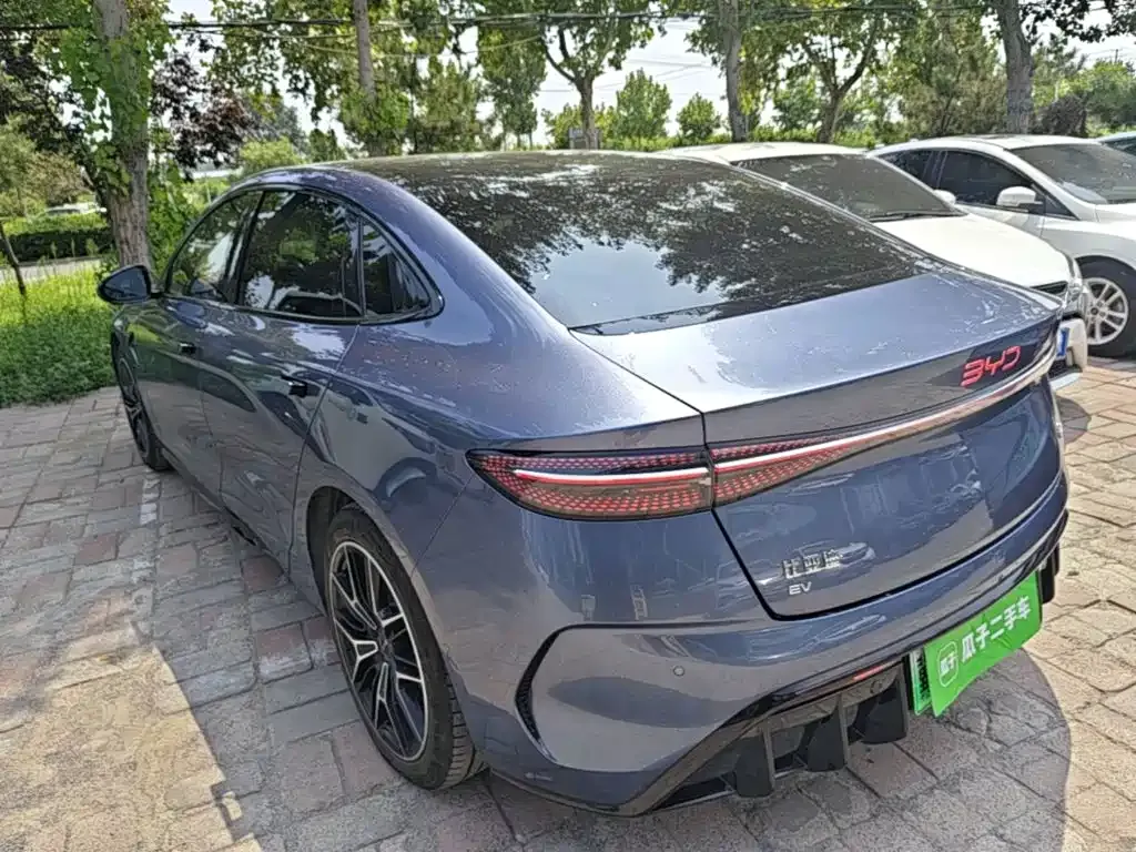 BYD Seal — фото 3