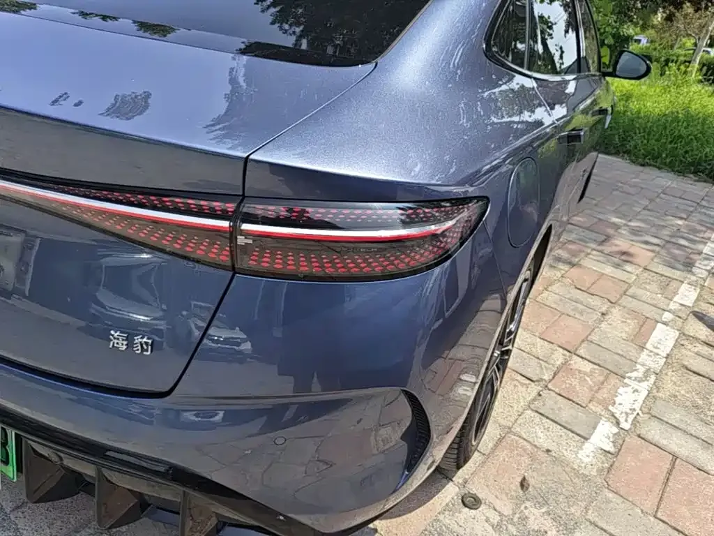 BYD Seal — фото 2