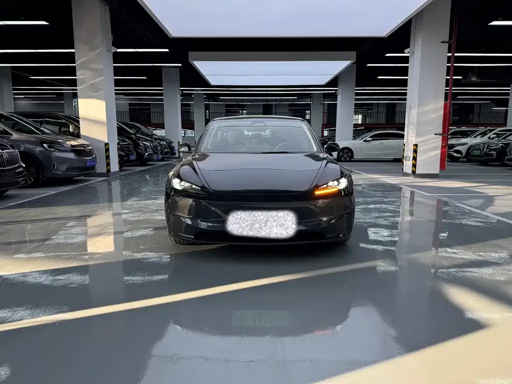 Tesla Model 3 — фото 6