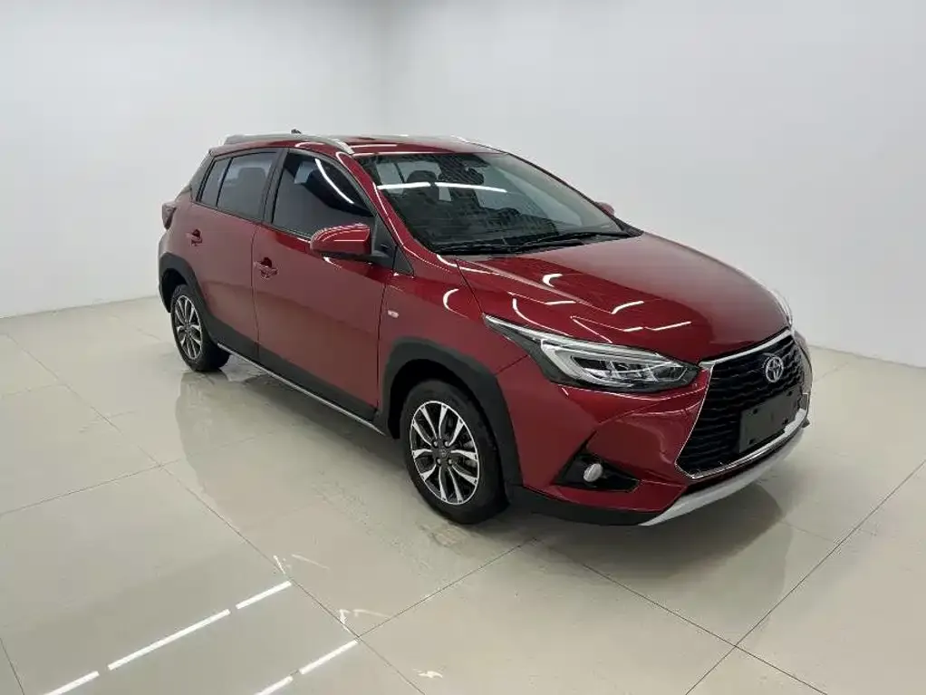 Toyota Yaris L — фото 10
