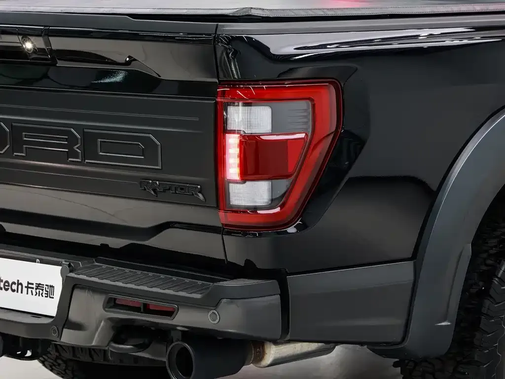 Ford F-150 Raptor — фото 10