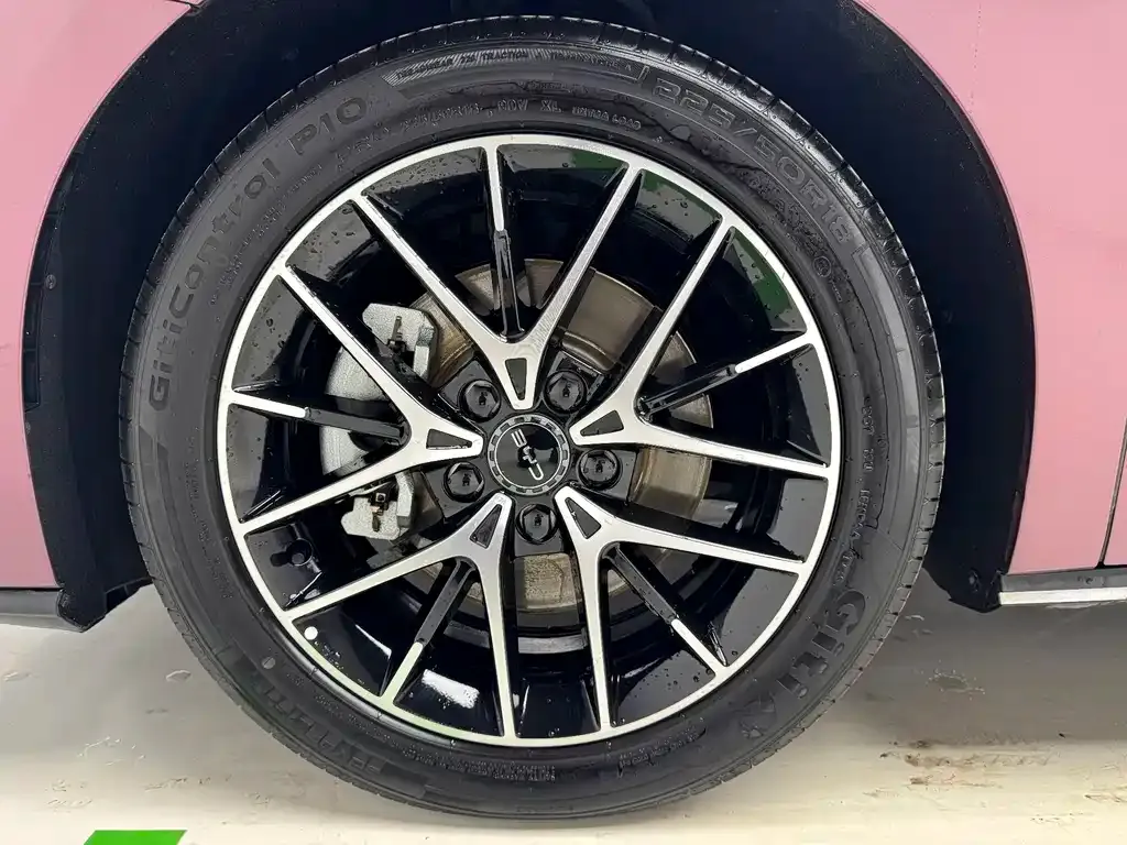 BYD Seal 07 DM-i — фото 8