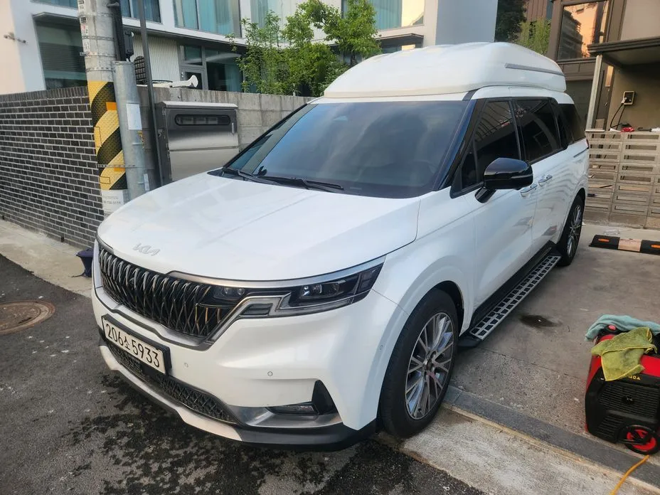 Kia Carnival — фото 1