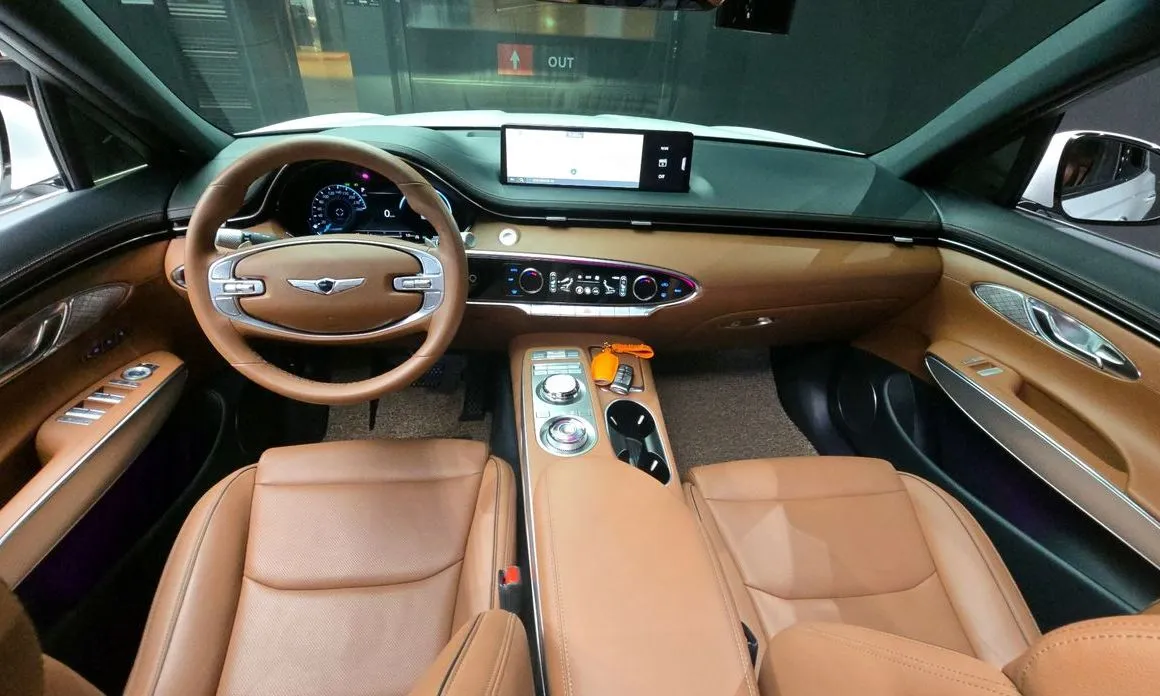 Genesis GV70 — фото 10