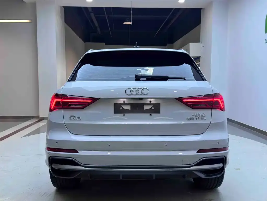 Audi Q3 — фото 4