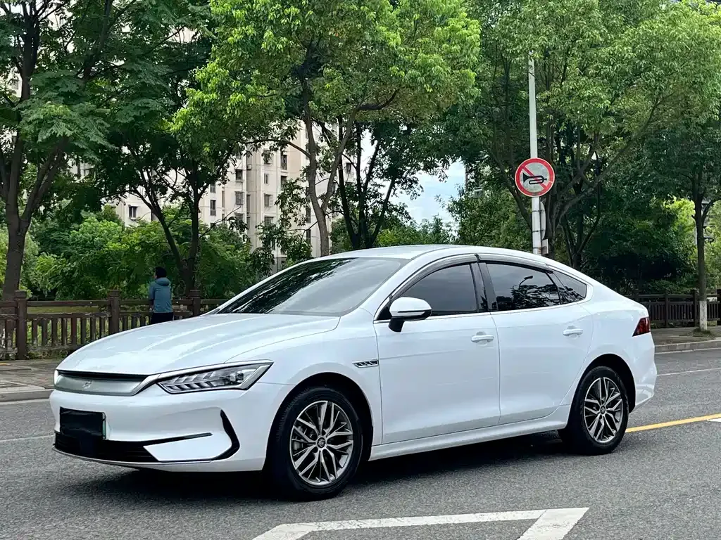 BYD Qin PLUS — фото 1
