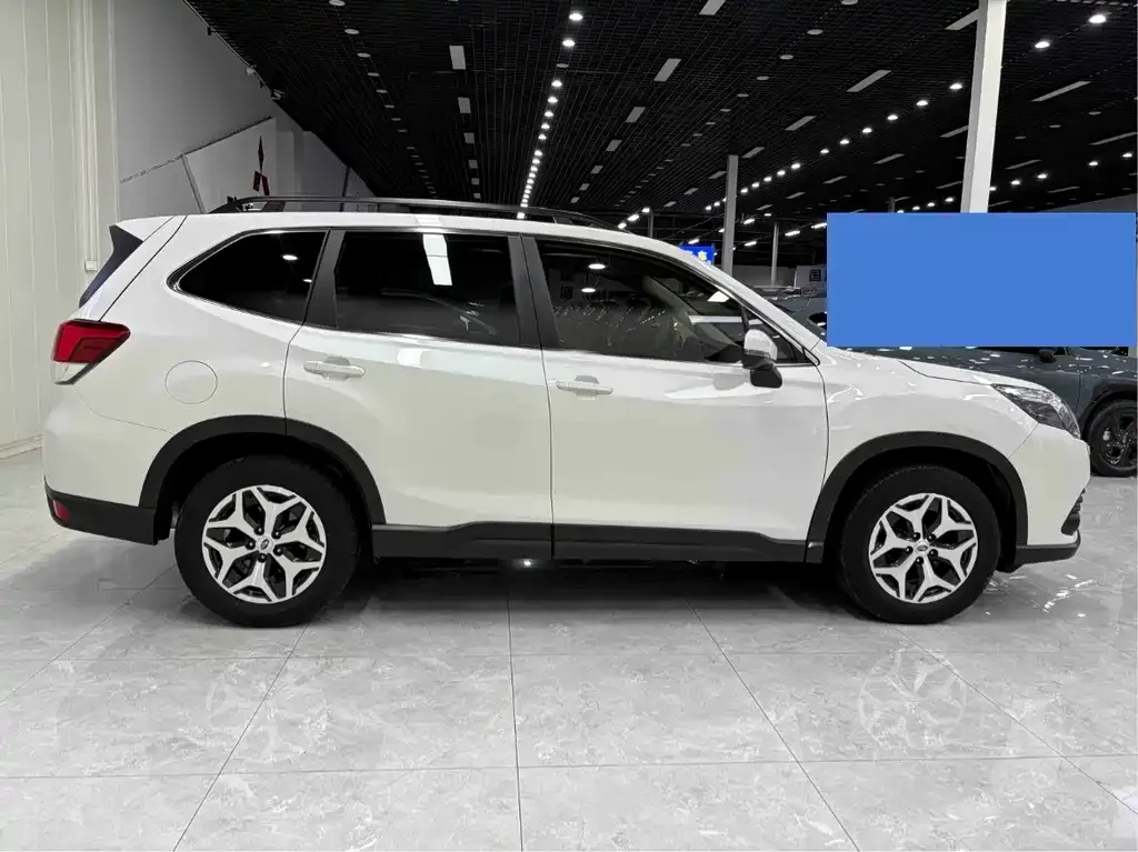 Subaru Forester — фото 8