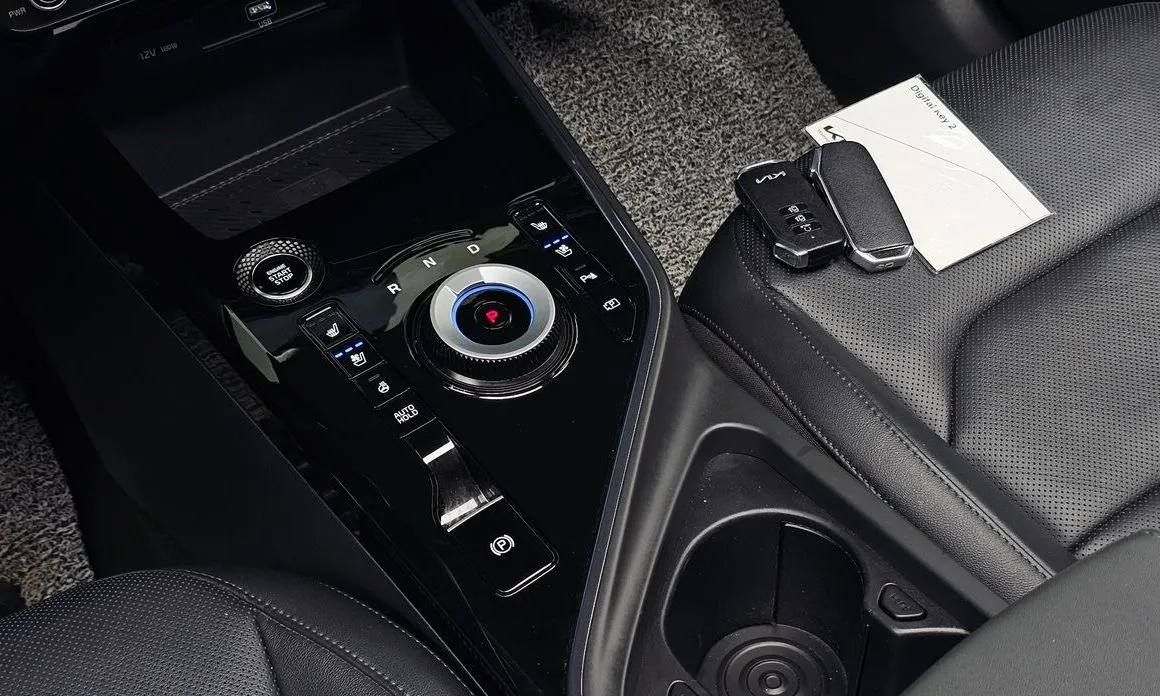Kia Niro — фото 10