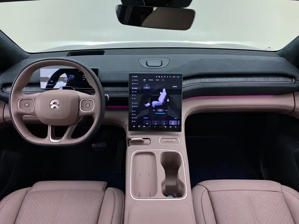 NIO EC6 — фото 10