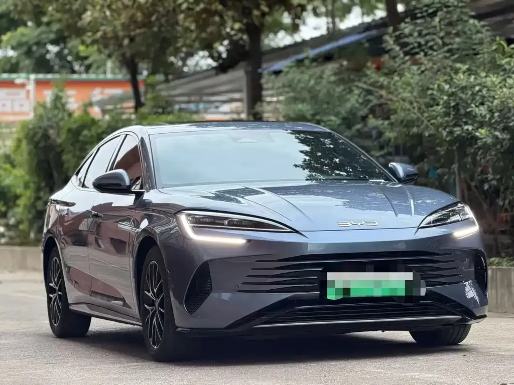 BYD Seal — фото 2